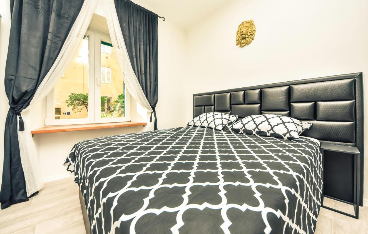 Luxury Heritage Apartment Zara Antica Екстер'єр фото